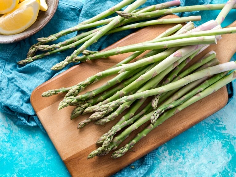 fresh asparagus for spring lunches